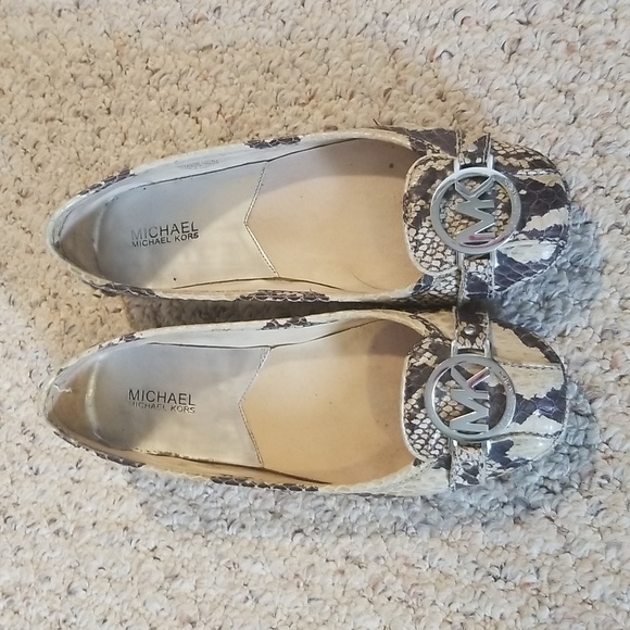 Michael Michael Kors snake print shoes, size 8.5 - Picture 1 of 3